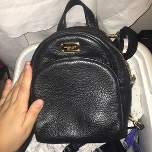 Michael kors bagpack!